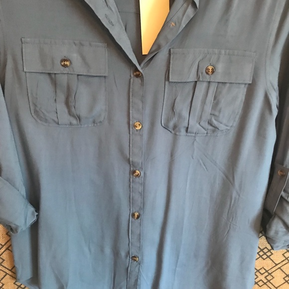 Blue button down - Picture 2 of 3